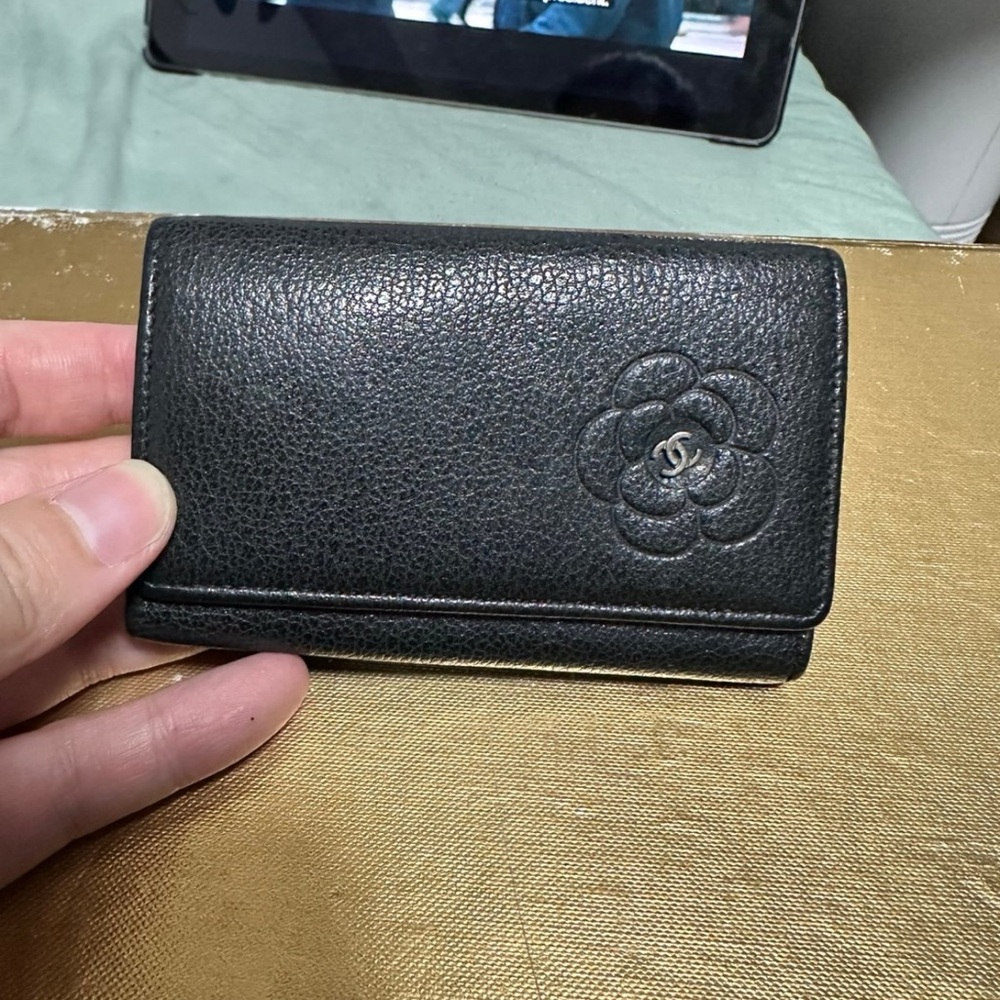 CHANEL Black Leather Floral Embossed Keyholder